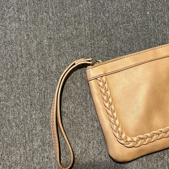 Light brown clutch/ wristlet - Picture 2 of 5